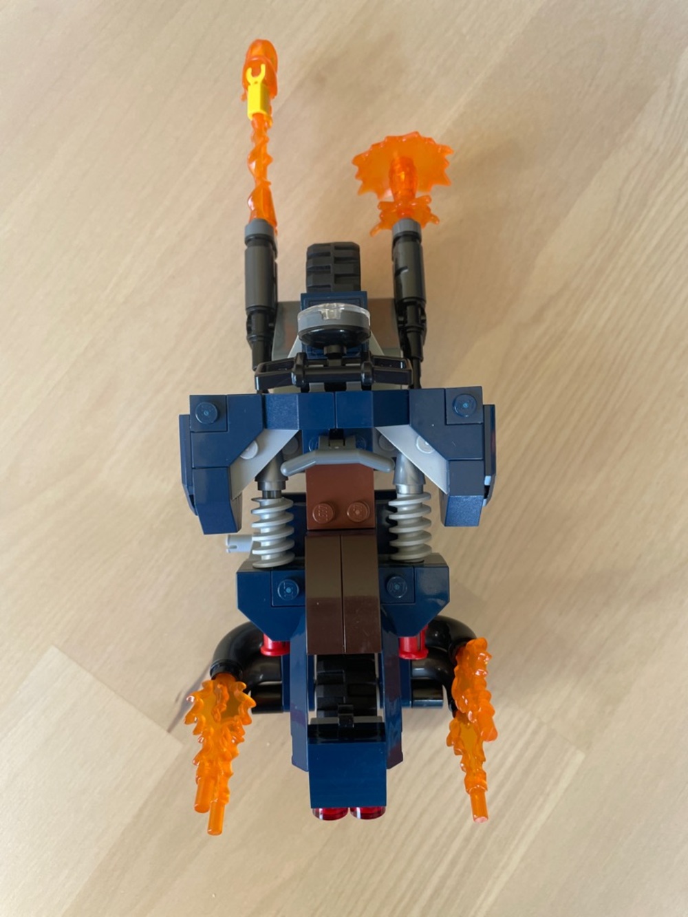 LEGO Set 76123 Captain America: Outriders Attack - Picture 6 of 8